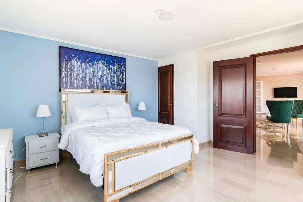 הקונטקטים של 3 Bdr Ocean View Luxury Apartment . Sleeps 6